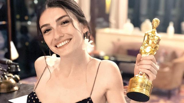 Hazar Ergüçlü'nün Altın Portakal mutluluğu