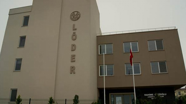 Gelirlerini Bursa Löder'e bağışladılar