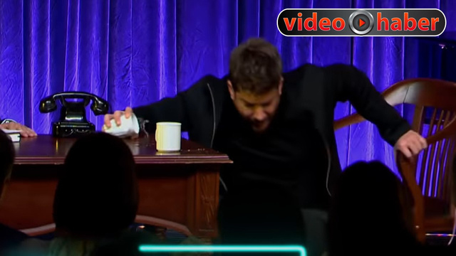 Enis Arıkan konuk olduğu yayında yere kapaklandı