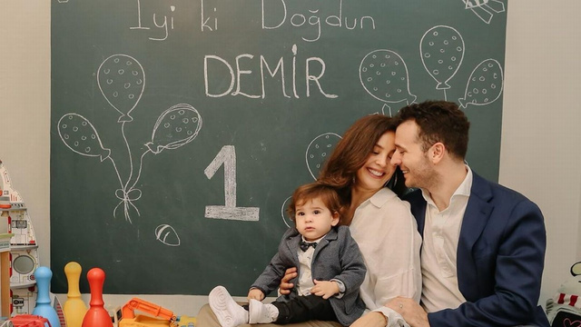 Azra Akın'ın Demir'i 1 yaşına bastı!