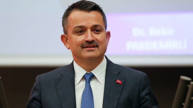 Bakan Pakdemirli: "Ispanak en güvenli gıda"