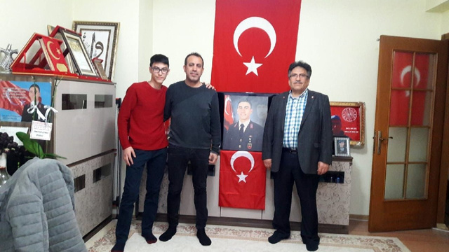 Haluk Levent’ten Afrin şehidinin ailesine ziyaret