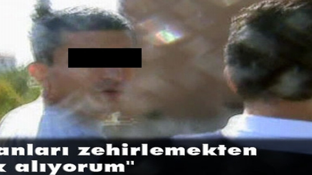 İnsanları zehirlemekten zevk alıyorum
