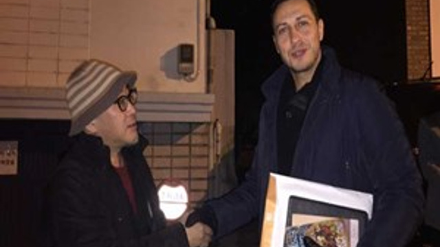Ali Aksöz'e hayranlarından yoğun ilgi