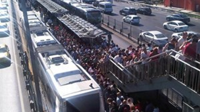 Metrobüs hatlarında radikal değişiklik!