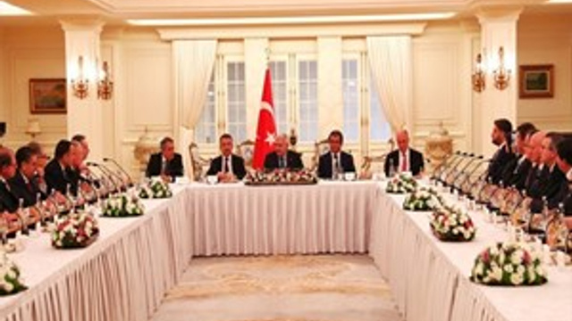 Merve Kavakçı da 'büyükelçi' toplantısına katıldı