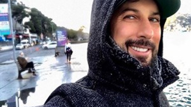 Tarkan’dan 88 binlik ‘Merhaba’