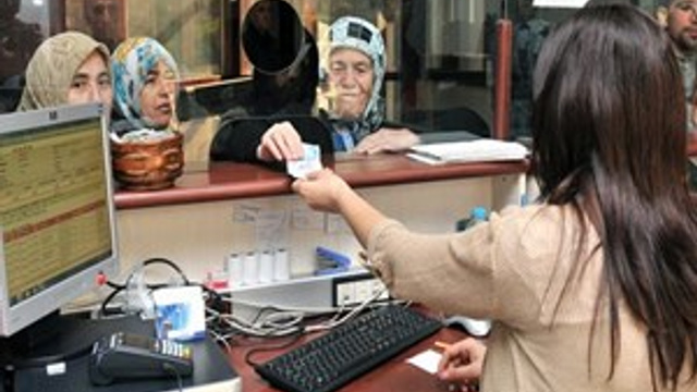 Emekliler dikkat: Promosyon için kimlik yeter