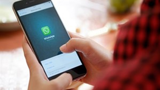 WhatsApp’a "gece modu" özelliği geliyor!