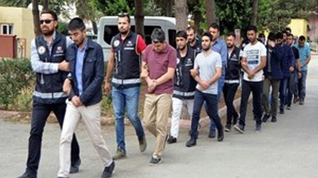 Çifte FETÖ operasyonu!