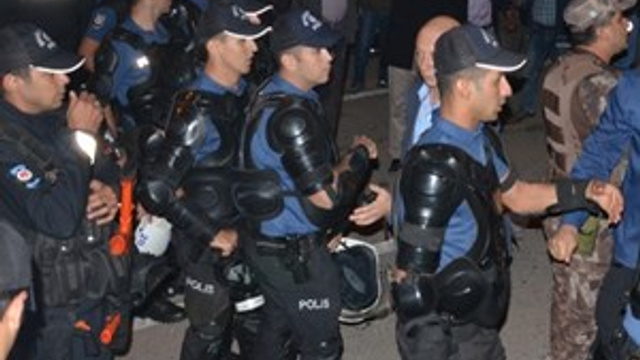 14 yaşındaki kız çocuğuna taciz iddiası ilçeyi karıştırdı!