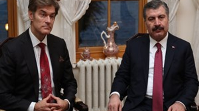 Sağlık Bakanı Koca, Prof. Dr. Mehmet Öz ile bir araya geldi