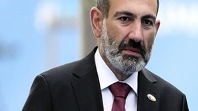 Ermenistan Başbakanı Paşinyan istifa edeceğini açıkladı
