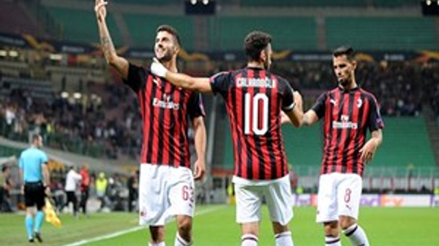 Hakan Çalhanoğlu girdi, işler değişti