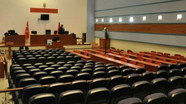 “Eşim FETÖ üyesi” iftirasını atan kadına mahkemeden şok!