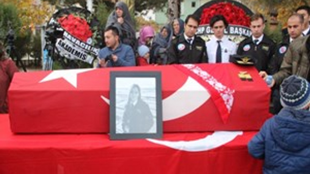 Öğrenci Pilot Merve Altun toprağa verildi
