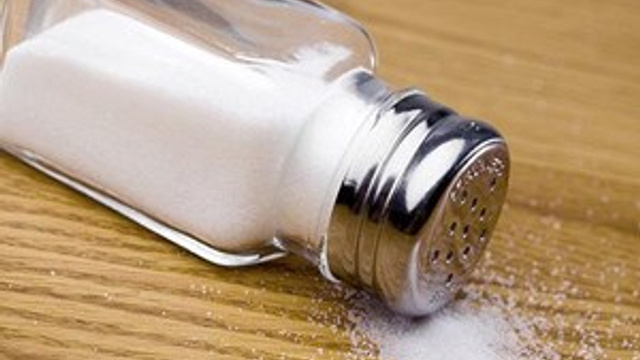 Sofrada tuz değil, plastik tüketiyoruz!