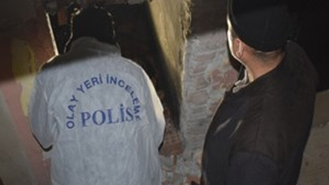 6. kattan havalandırma boşluğuna düştü!