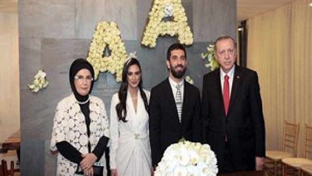 İşte Erdoğan Ailesi'nin Arda ve Aslıhan'a hediyesi