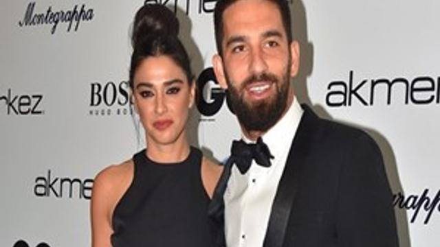 Arda Turan kadın arkadaşlarını şok etti!