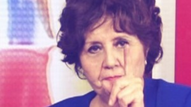 Ayşenur Arslan'ın Twitter hesabı hacklendi!