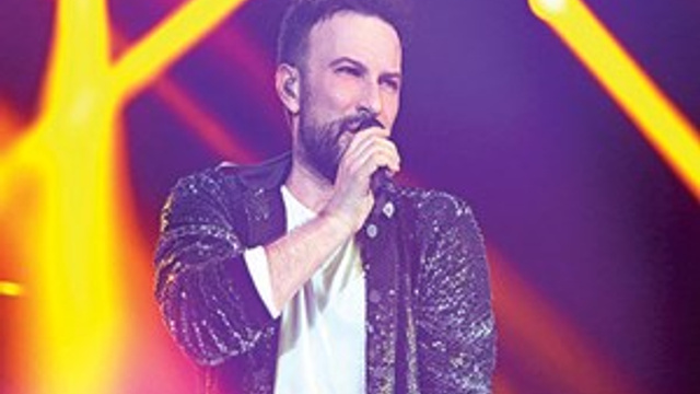Tarkan Coldplay sahnesinde
