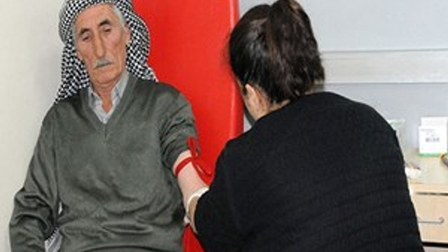 15 yıldır su içemeyen adamın sırrı!