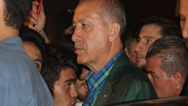 Cumhurbaşkanı Erdoğan: "İlk işimiz inşallah OHAL’i kaldırmak"