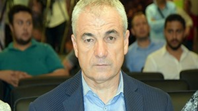 Rıza Çalımbay imzayı attı!