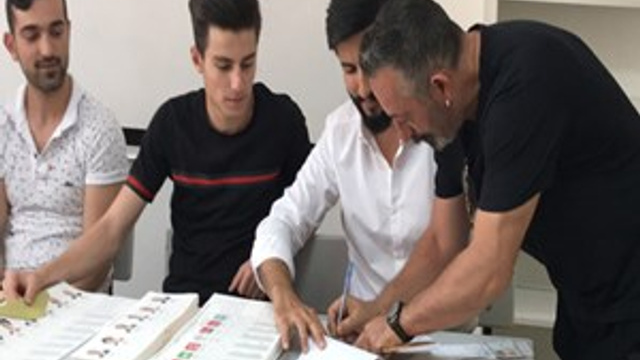 Cem Yılmaz: "Siz kabine geçin ben geliyorum"