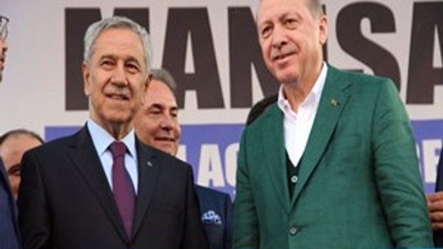 Bülent Arınç'tan, 'Erdoğan' tweeti!