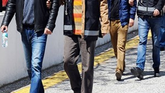 İstanbul’da FETÖ operasyonu: 25 gözaltı