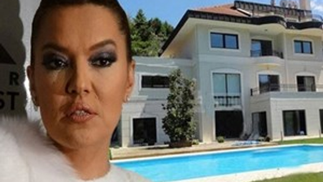 İşte Demet Akalın'ın evinden haczedilen eşyalar!