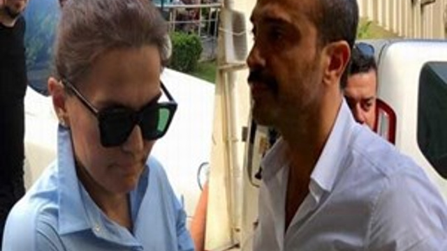Demet Akalın ve Okan Kurt 10 dakikada boşandı