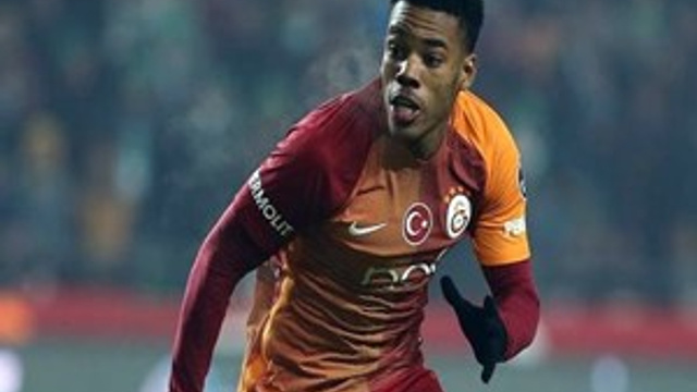 İlk hedef Garry!