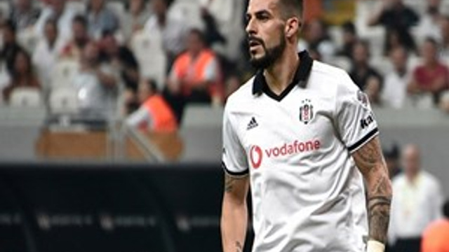 Araplar Negredo'yu izlemeye geldi