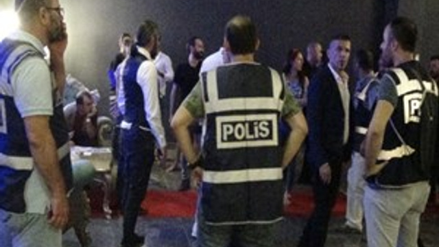Ahlak polisinden Bursa'da huzur operasyonu