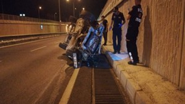 Kaza yapan araç 200 metre fırladı!