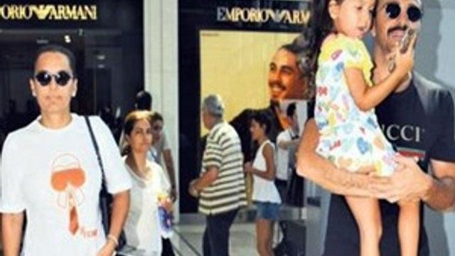 Bodrum dönüşü AVM'ye koştu!