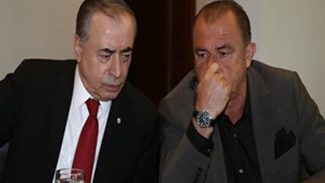 Galatasaray'da soğuk savaş