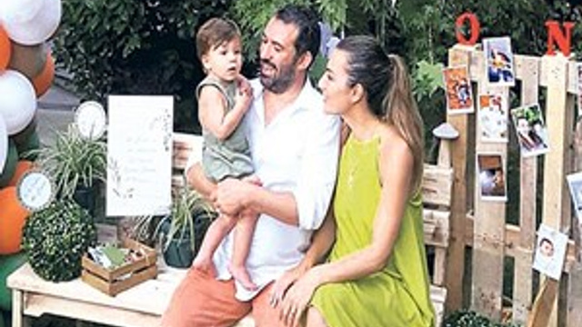 Burcu Kara'nın oğlu 1 yaşına bastı