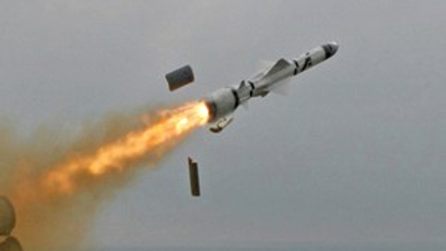 Yemen'den Suudi Arabistan'a füze saldırısı