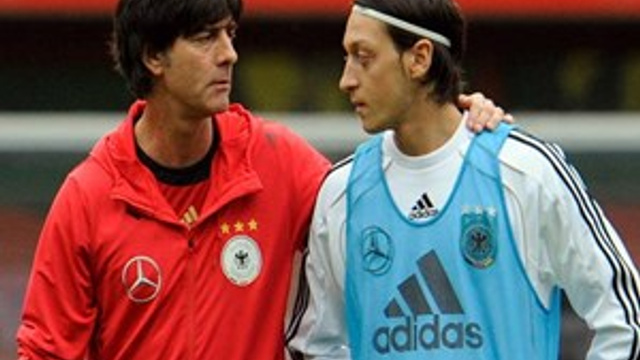 Joachim Löw'den Mesut Özil açıklaması