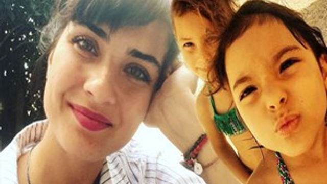 Tuba Büyüküstün'ün ikizleri okullu oldu