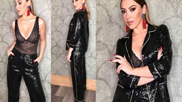 Hadise'nin dekoltesi olay yarattı!