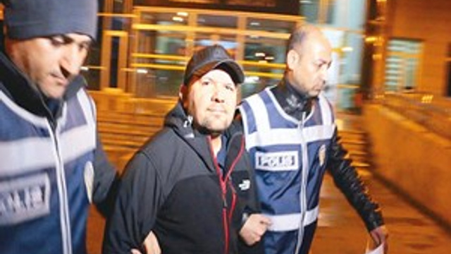 FETÖ’nün yol arkadaşı!