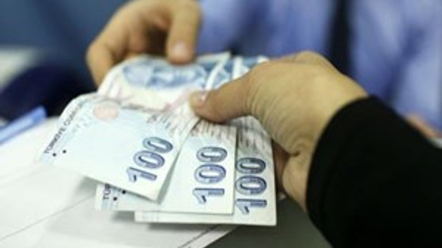 SSK emeklisine bin 818 TL!