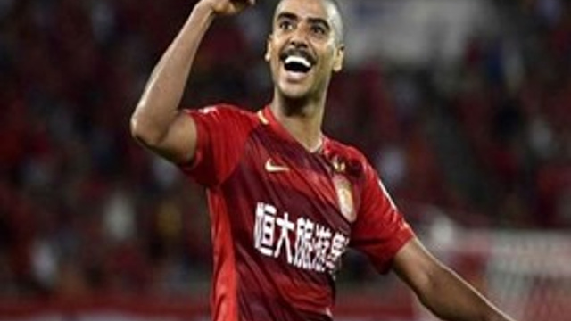 Göztepe maçında Alan sahada
