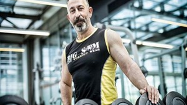 Cem Yılmaz'ın 'Dolar' iddialı tavlası!