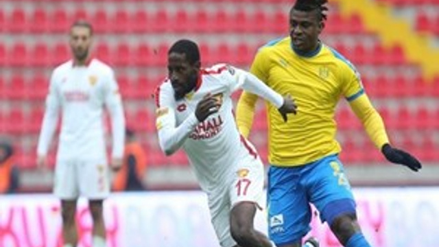 Denizlispor iş bitirdi
